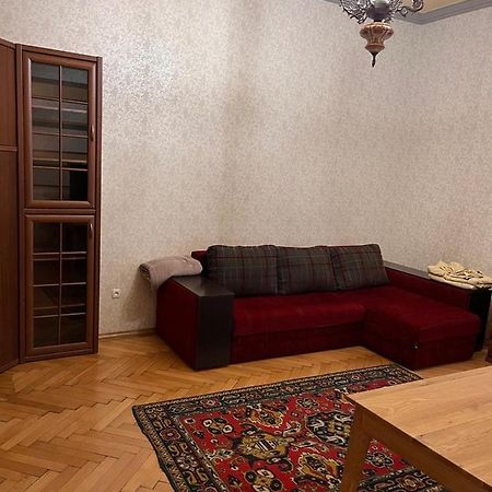Happy Apartment On Kopernik 30 Lviv Extérieur photo
